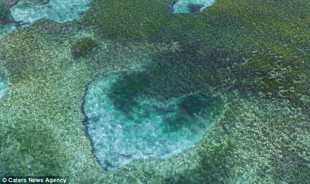 Hình trái tim khổng lồ ở lòng hồ xanh biếc