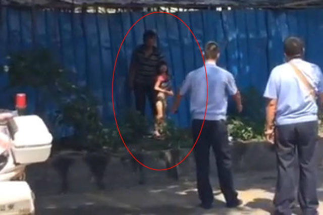 Người đàn ông đâm chém loạn xạ giữa chợ, 7 người bị thương