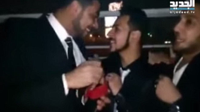 Một hình ảnh trong video (Ảnh: Dailymail)