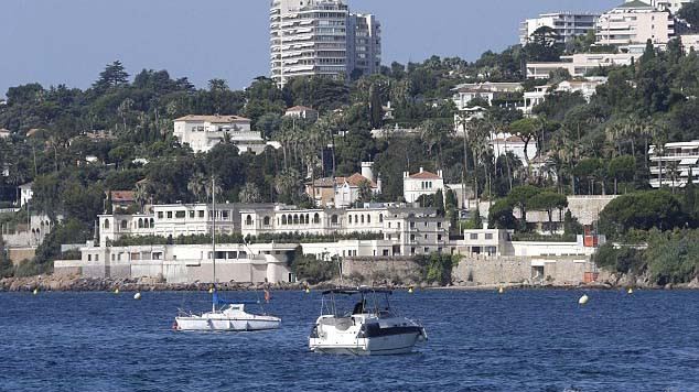 Căn biệt thự Chateau de I’Horizon nơi Quốc vương Ả-rập nghỉ dưỡng.