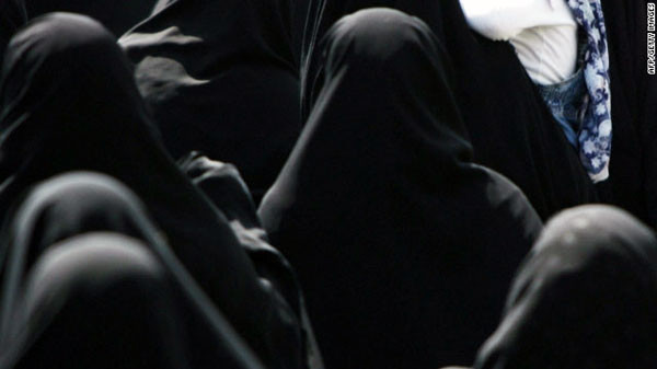 Iran đưa ra những hình phạt hà khắc đối với phạm nhân