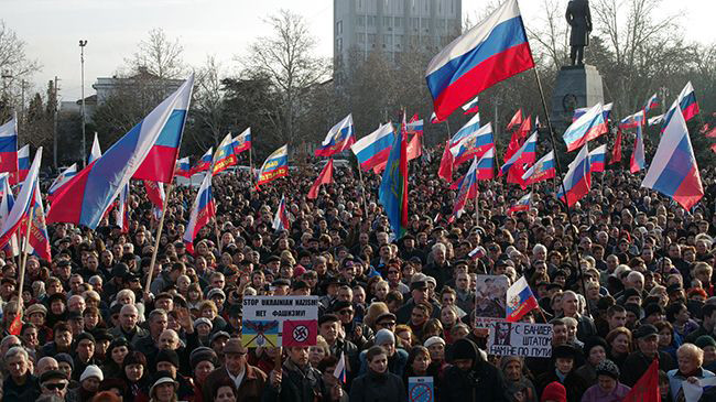 Những người ủng hộ Nga biểu tình ở thành phố Sevastopol tháng trước