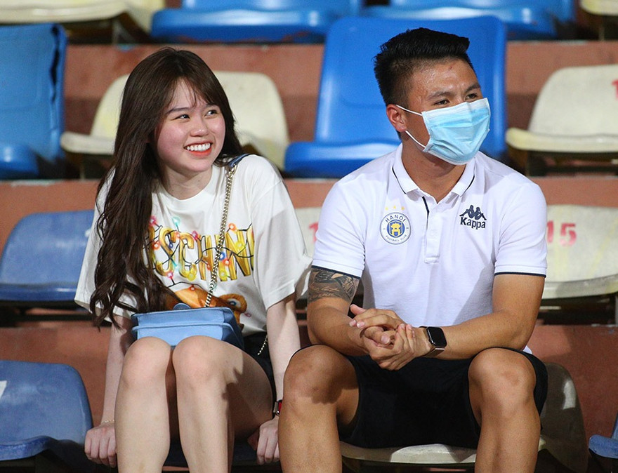 Quang Hải chưa bình phục chấn thương rách cơ háng, khiến CLB Hà Nội không thể đăng ký anh cho trận đấu với Sài Gòn FC.