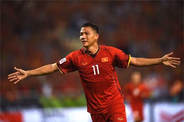 Anh Đức ở tuổi 35 vẫn có "đất" diễn tại LS V-League 2020.