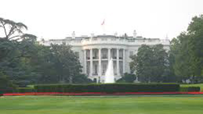 Nhà Trắng nhận bưu kiện có chứa chất độc