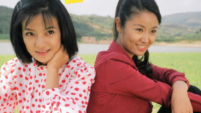 Lâm Tâm Như, Triệu Vy khoe ảnh thuở mới vào nghề