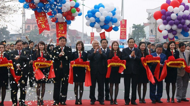 Lãnh đạo Quốc hội, Bộ Giao thông vận tải và địa phương cắt băng thông xe đoạn tuyến Nam cầu Bến Thủy 2 - đường tránh TP. Hà Tĩnh. 