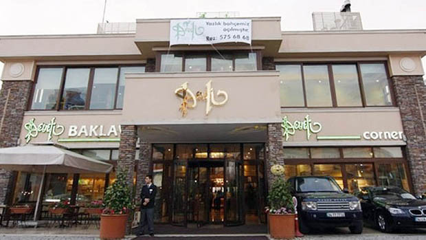 Nhà hàng ở Istanbul, nơi xảy ra vụ tạt axit kinh hoàng. Ảnh: Telegraph