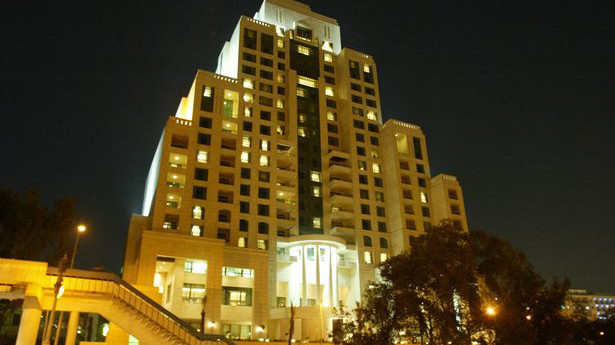 Khách sạn Four Seasons ở Damascus nhìn về đêm