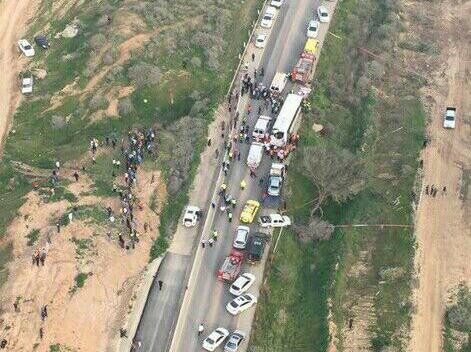 Ảnh hiện trường vụ tai nạn chụp từ trên cao.