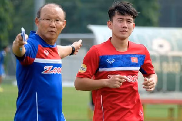HLV Park Hang Seo đã quyết định triệu tập bổ sung Minh Vương cho đội tuyển Olympic Việt Nam.