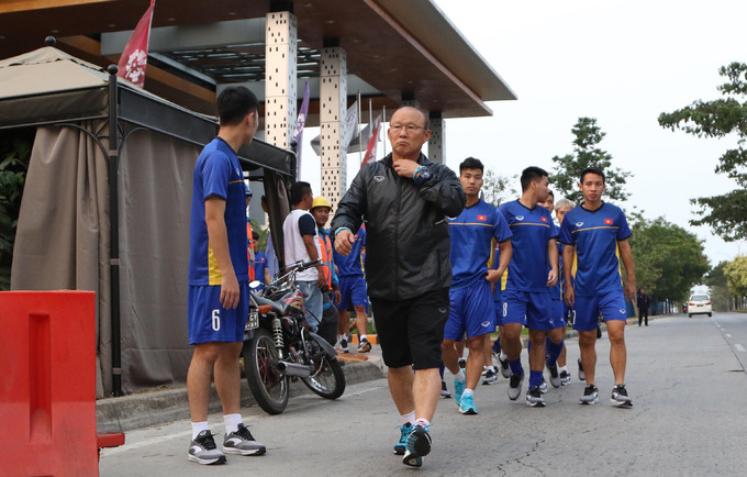 Olympic Việt Nam 'mổ băng', nghiên cứu đối thủ Pakistan