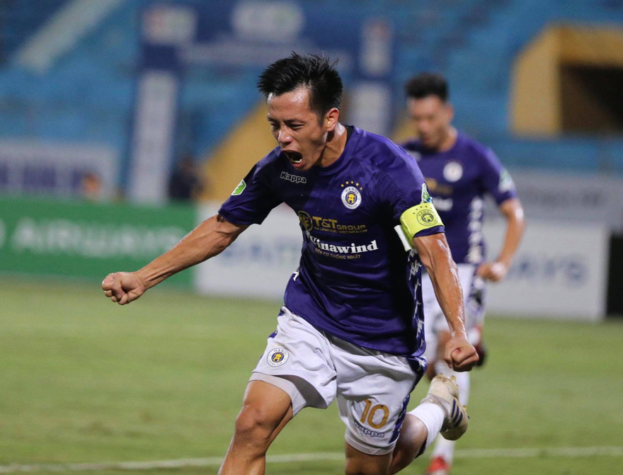 Văn Quyết với cú "hat-trick" đã đưa CLB Hà Nội vào chung kết cúp Quốc gia Bamboo Airways 2020. (ảnh Như Ý)