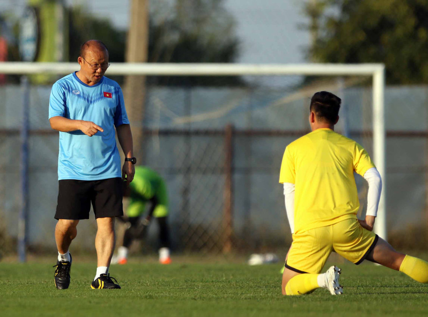 HLV Park Hang Seo tỏ ra nghiêm khắc với các học trò trước VCK U23 châu Á 2020 (ảnh Hữu Phạm)