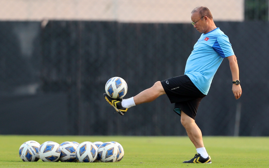 HLV Park Hang Seo sẽ có giải pháp để U23 Việt Nam đánh bại Triều Tiên? Ảnh: Vnexpress