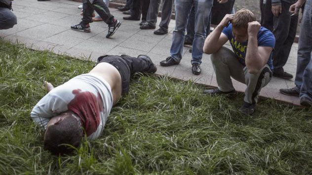 Một cử tri bị dính đạn ở Krasnoarmerisk