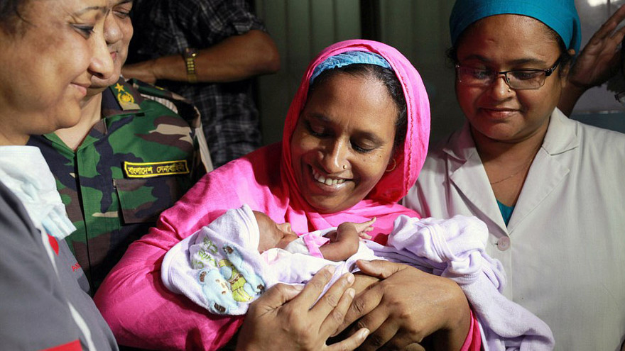 Vụ việc kể trên xảy ra vào tháng trước tại Magura, Bangladesh. 
