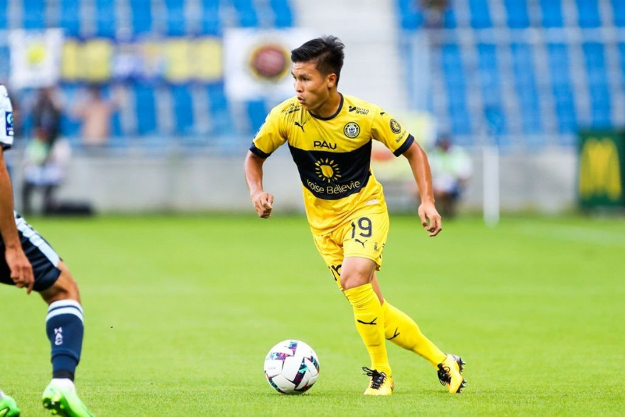 Quang Hải chia tay Pau FC sau khi không giành được vị trí ở đội bóng hạng Nhì Pháp.