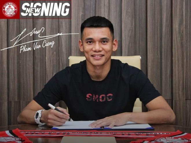 Thủ môn Phạm Văn Cường sẽ khiến Bùi Tiến Dũng phải nỗ lực hơn để cạnh tranh được vị trí tại Tp Hồ Chí Minh. 