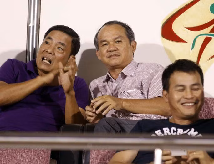Bầu Đức muốn cải tổ VPF đồng thời tiến cử ứng viên làm chủ tịch đều trên 70 tuổi, đã nghỉ hưu nhiều năm.