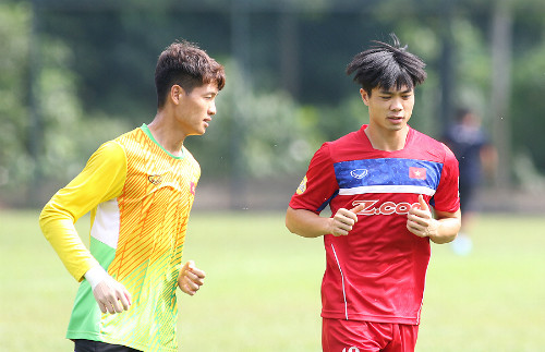 HLV Hữu Thắng cần Công Phượng ở SEA Games 29. Ảnh: Vnexpress