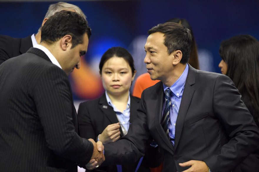 Ông Trần Quốc Tuấn (phải) tại cúp Vô địch Futsal các CLB châu Á 2017 (TP Hồ Chí Minh). Đội Thái Sơn Nam của Việt Nam đoạt HCĐ giải đấu.