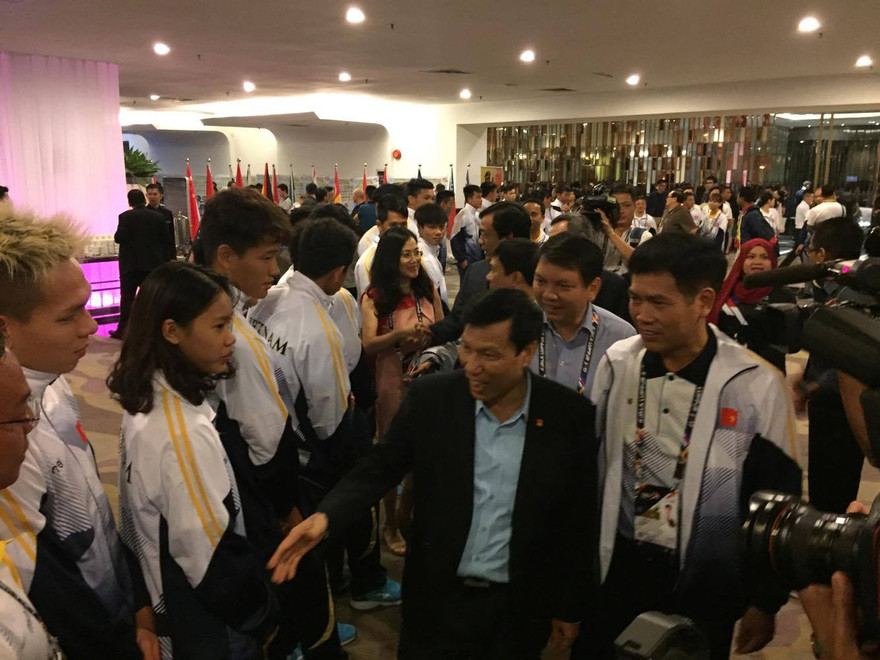 Bộ trưởng Nguyễn Ngọc Thiện khen đoàn TTVN chỉ có 1 Trưởng đoàn và 2 phó đoàn nhưng vẫn làm tốt nhiệm vụ.