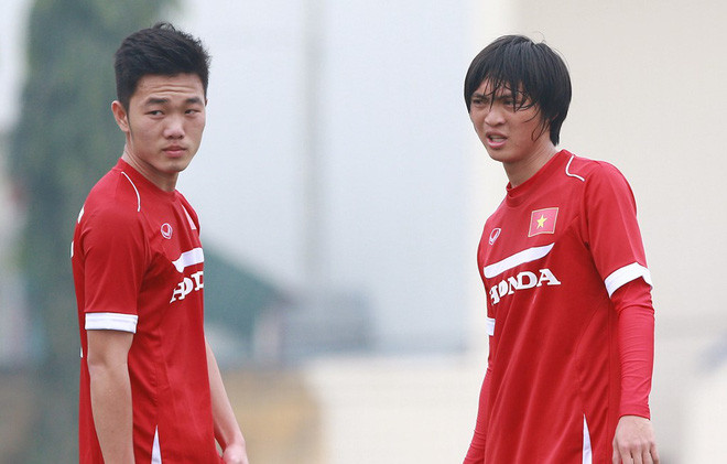 Nguyễn Tuấn Anh (phải) chưa toả sáng ở SEA Games 29.