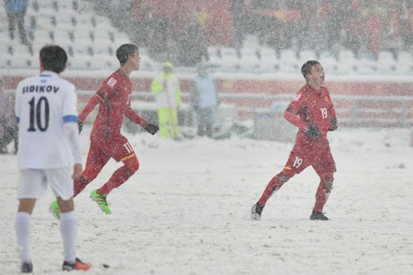 Quang Hải ăn mừng bàn thắng gỡ hòa 1-1. Ảnh: Zing