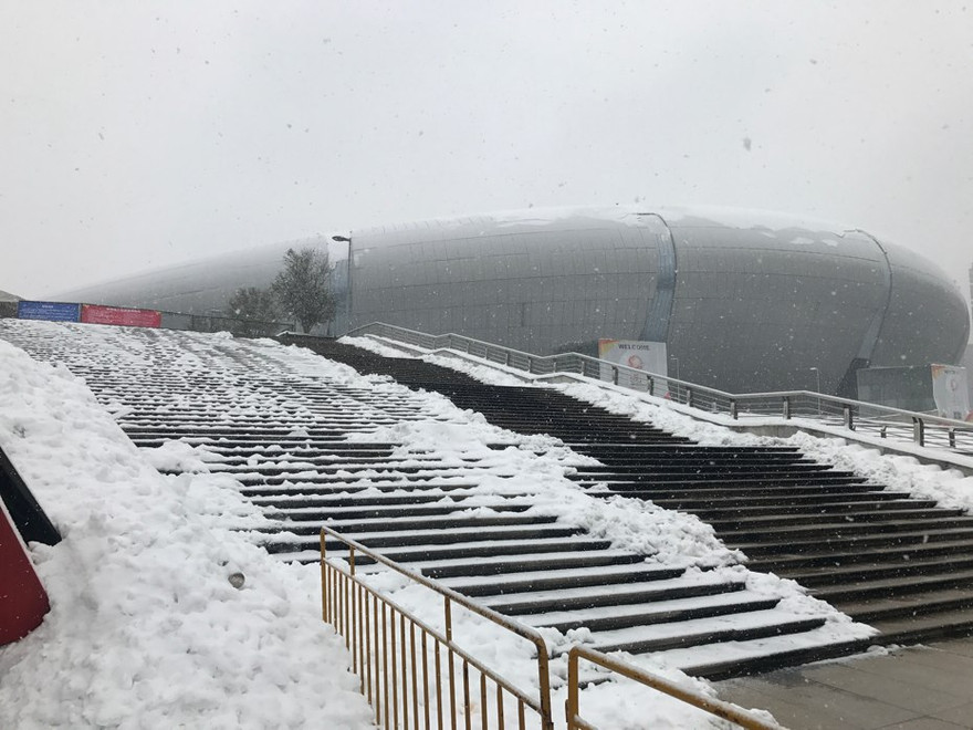 Tuyết phủ bên ngoài sân vận động Thường Châu sáng 27/1.