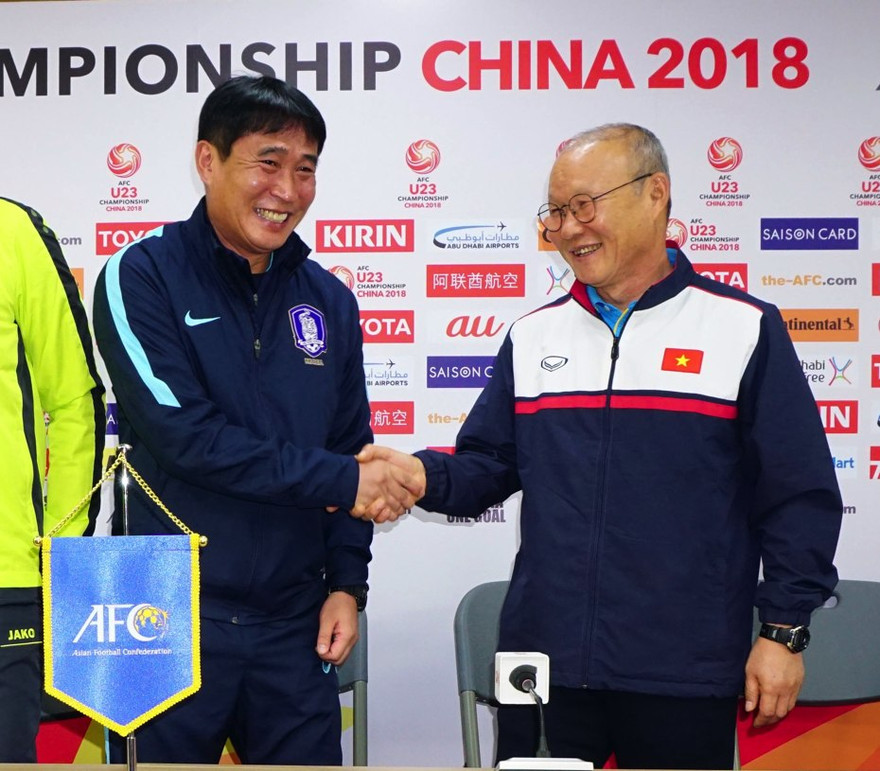 HLV Park Hang Seo liệu có giúp U23 Việt Nam chống lại được U23 Hàn Quốc của người đồng nghiệp đồng hương Kim Bong-gil?