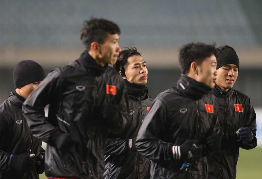 VFF lo cầu thủ U23 Việt Nam hưng phấn quá mức 