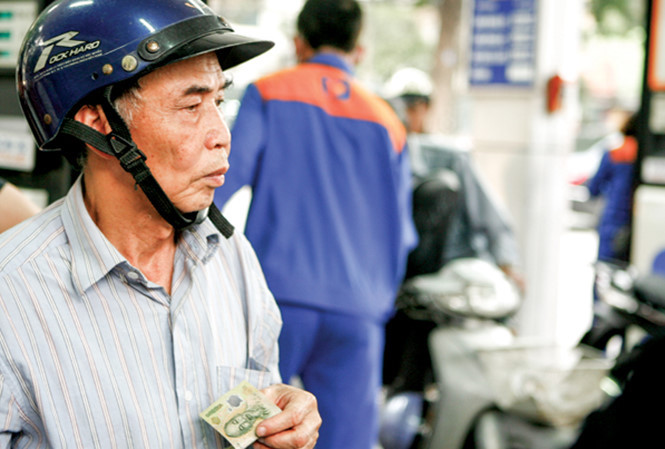 6 tháng đầu năm , Petrolimex lãi hơn 1.180 tỷ từ kinh doanh xăng dầu