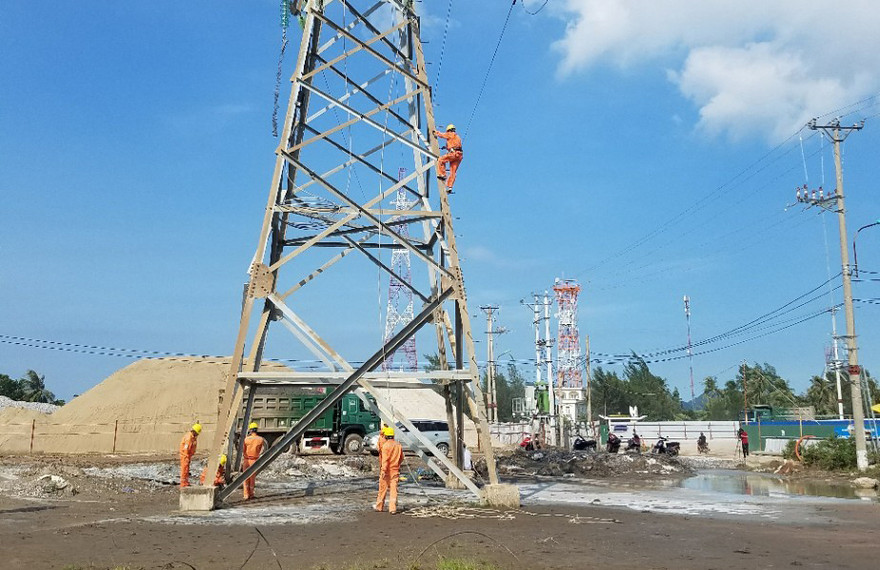 Cấp điện trở lại cho huyện đảo Cát Bà