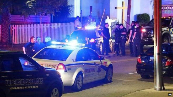 Cảnh sát tại hiện trường vụ xả súng.