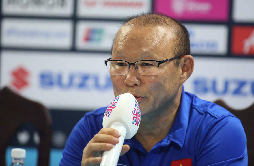 Park Hang Seo: Công Phượng, Đức Chinh lỡ nhiều cơ hội ​