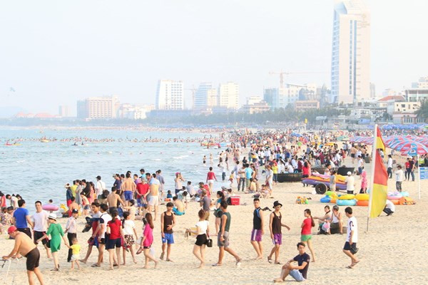 Khu vực từ Đà Nẵng trở vào dự báo có thời tiết đẹp, thích hợp với các hoạt động du lịch biển