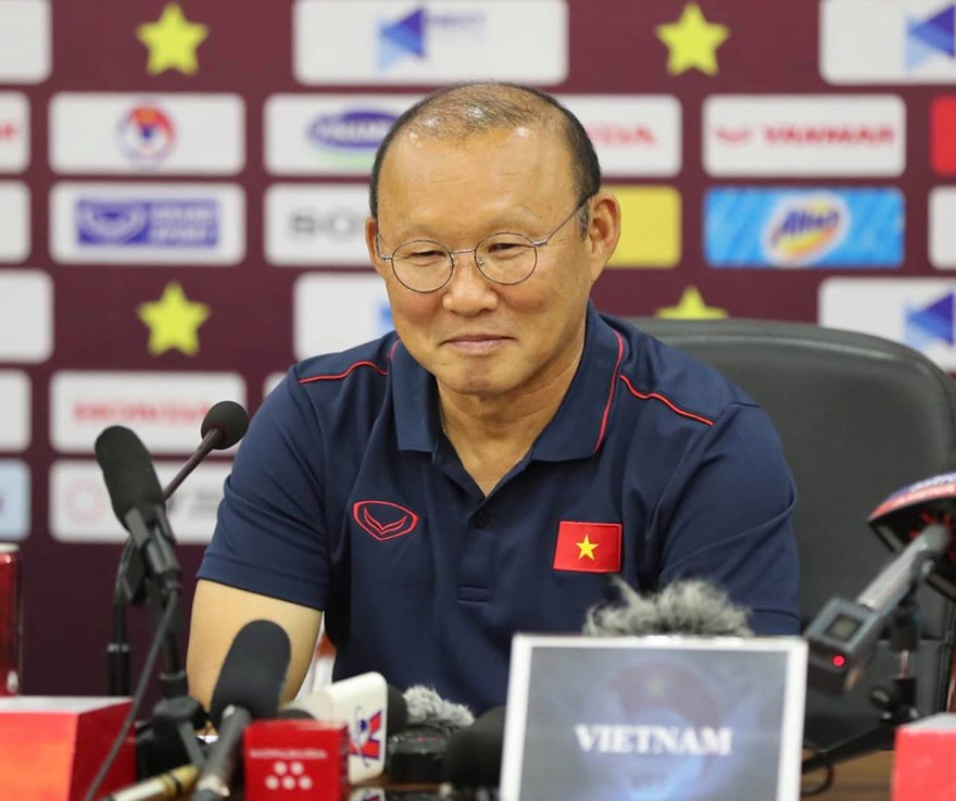 HLV Park Hang Seo đánh giá cao hàng tiền vệ của Malaysia và không chắc chắn Việt Nam có khả năng 100% giành chiến thắng.
