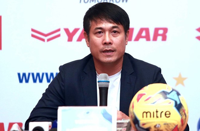 HLV Hữu Thắng khen tiền đạo Công Phượng.