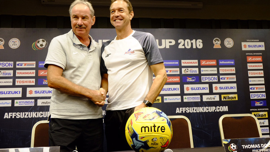 HLV Alfred Rield của Indonesia và đồng nghiệp Thomas Dooley bên phía Philippines. 