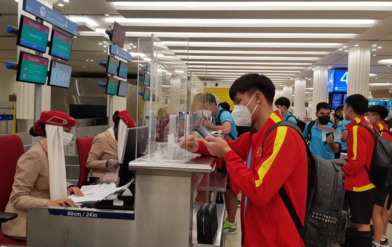 Đội tuyển Việt Nam đã có mặt tại Oman để chuẩn bị cho trận đấu ngày 12/10 ảnh Anh Đoàn