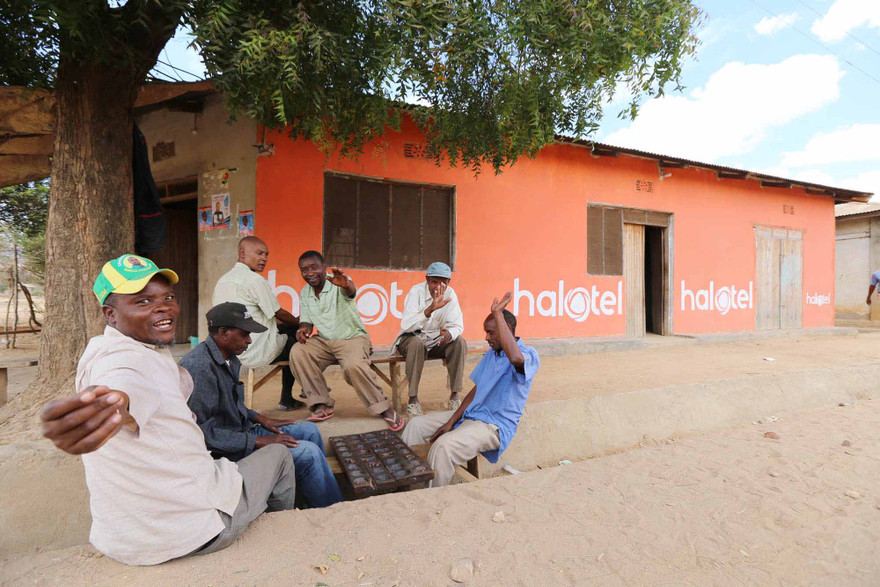 Theo tòa án của Tanzania, quy trình quản lý sim thẻ của hai nhà mạng Halotel và Zantel có một số điểm chưa chặt chẽ để đối tượng xấu lợi dụng