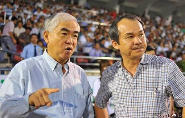 Chủ tịch VFF Lê Hùng Dũng (trái) và bầu Đức.