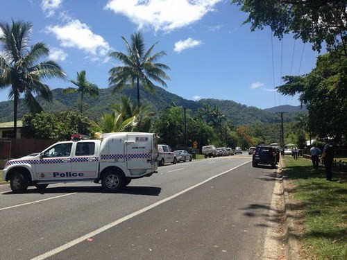 Cảnh sát phong tỏa hiện trường vụ thảm sát