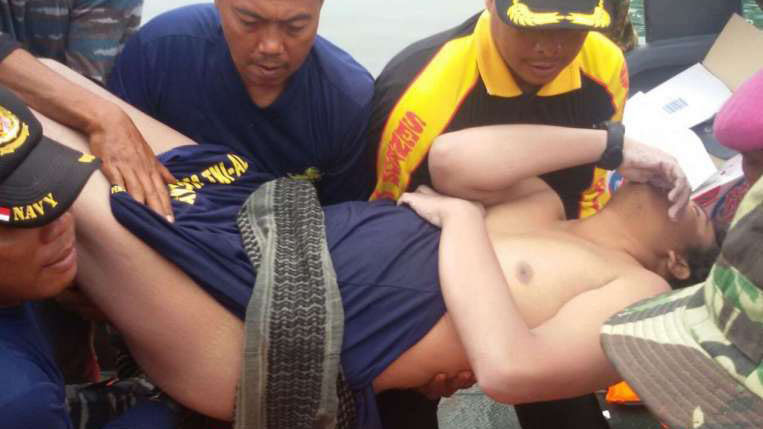 Fransiskus Subihardayan được các nhân viên cứu hộ tìm thấy và đưa tới bệnh viện