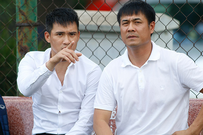 Công Vinh có mối quan hệ tốt với HLV Hữu Thắng. Sắp có thêm một người xứ Nghệ nữa tới CLB Tp Hồ Chí Minh?