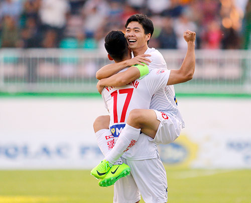 HLV Chung Hae Seong có giúp Công Phượng phát triển được tài năng?