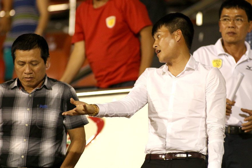 Công Vinh thường phàn nàn trọng tài mỗi lần đội nhà thua trận?