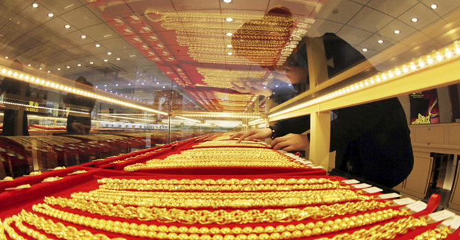 Vàng tiếp tục giảm mạnh, sát mốc 34 triệu đồng
