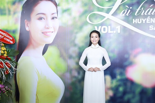 Anh Thơ, Thu Hiền “hội ngộ” mừng Quán quân Sao Mai ra album